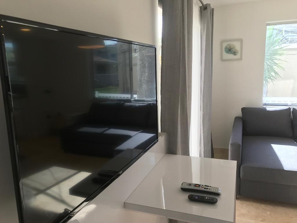 Wave Beach Vacation Rentals Pompano Beach Quarto foto